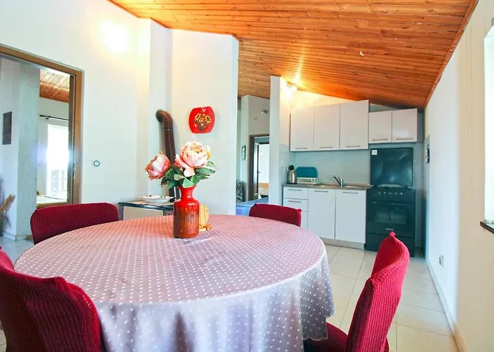 Apartment Otmar 1224 Premantura