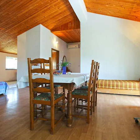 Otmar 1224 Premantura