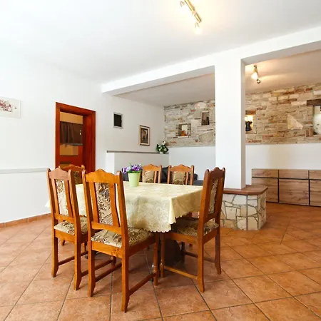 Otmar 1224 Premantura