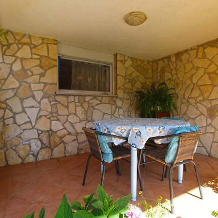 Apartment Otmar 1224