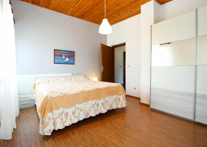 Otmar 1224 Premantura