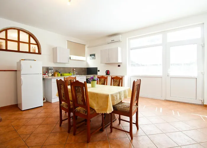 Otmar 1224 * Premantura